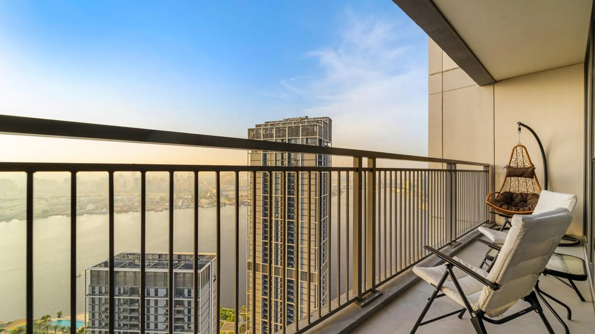 Cozy 4Br With Panoramic Dubai Creek Views Apartment